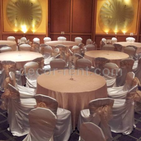 Champagne, Gold and White setting Champagne, Gold and White setting